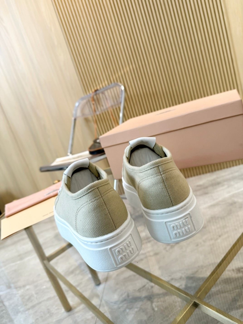 Miu Miu Casual Shoes